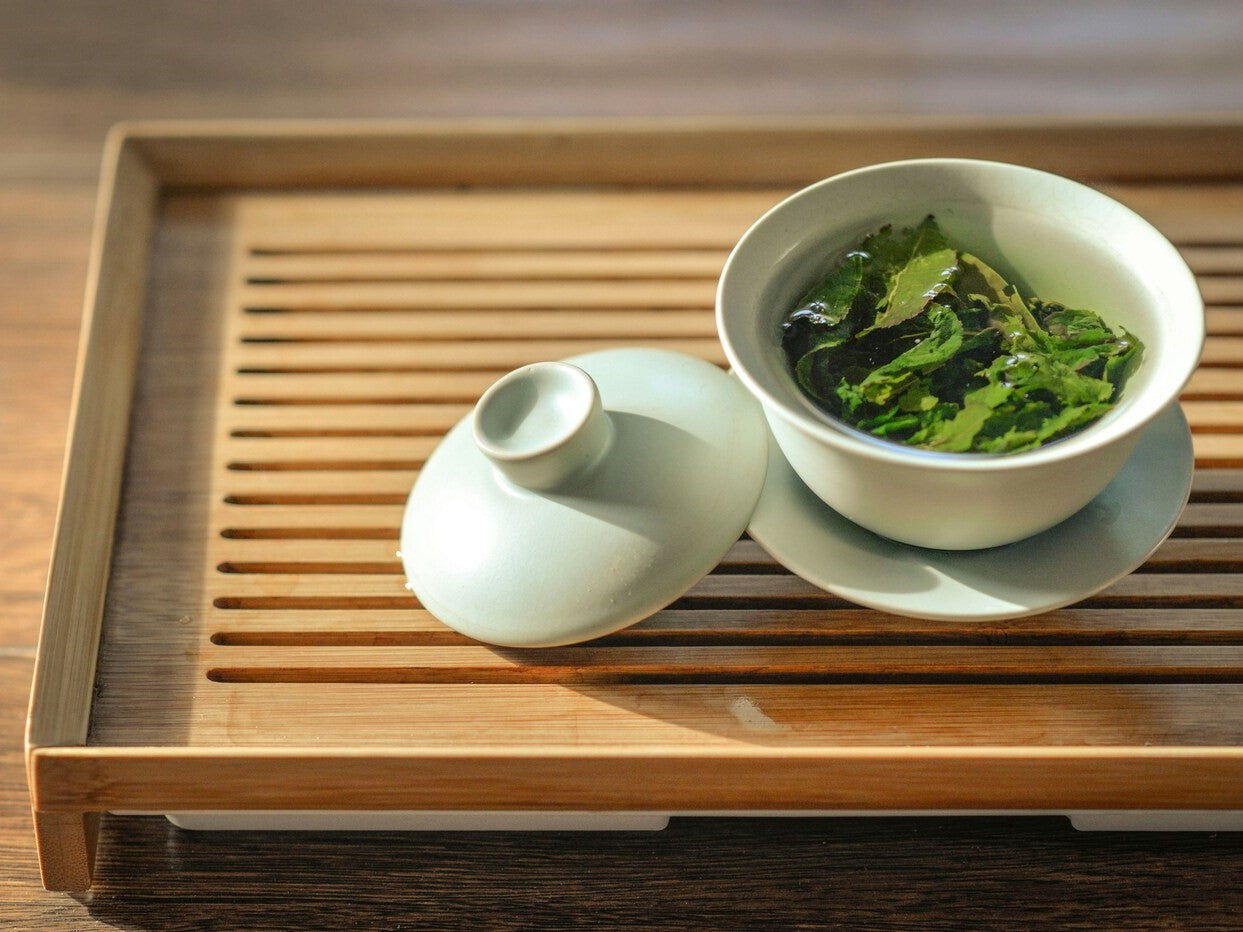 Grüner Tee aus Japan Tablett